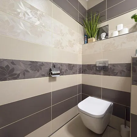 Suite 210 Frymburk